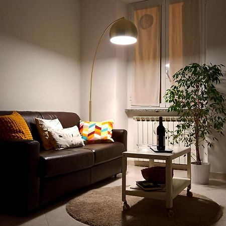 A Casa Di Pizz - Bilocale Con Parcheggio Privato Savona Exterior foto